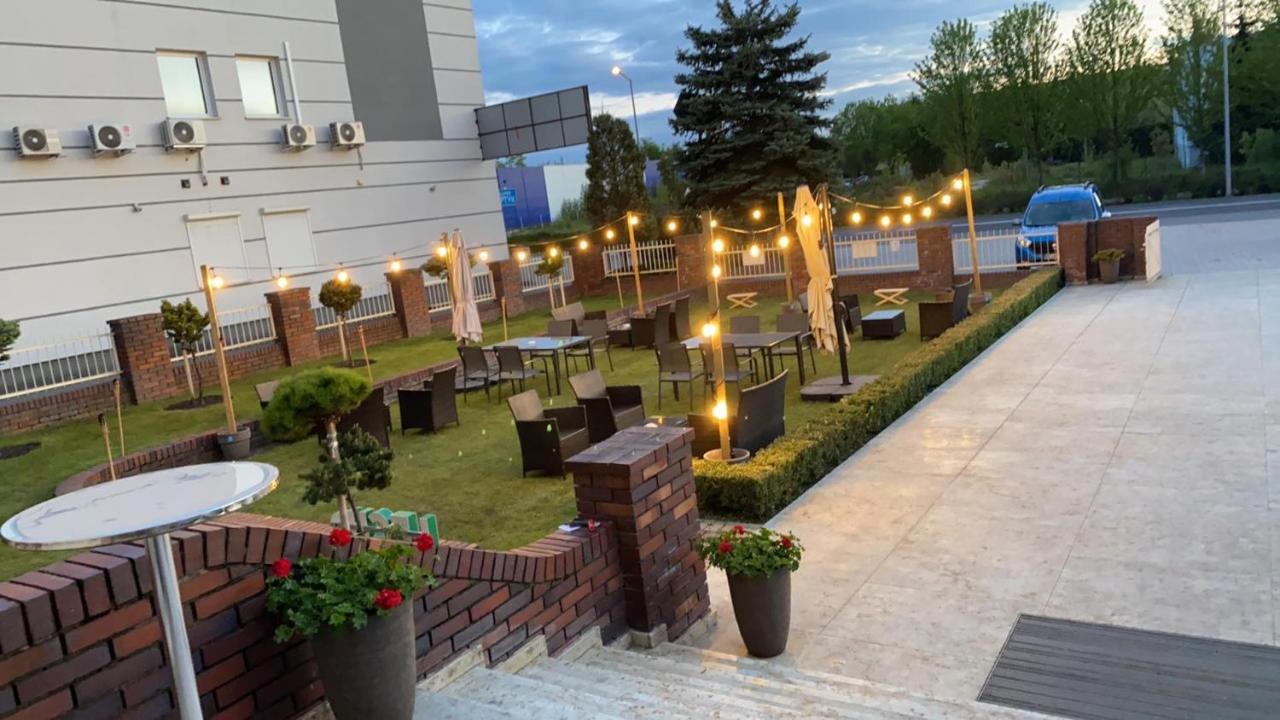 سفارجاونج Astoria Bed & Breakfast المظهر الخارجي الصورة